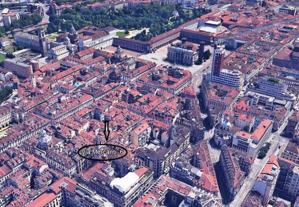 Elegante Appartamento Nel Cuore Di Torino Exterior photo